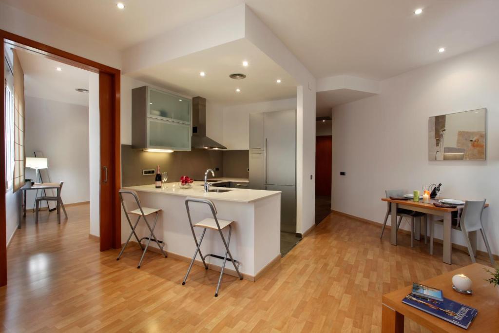 Fisa Rentals Ramblas Apartments Barcelona Room photo